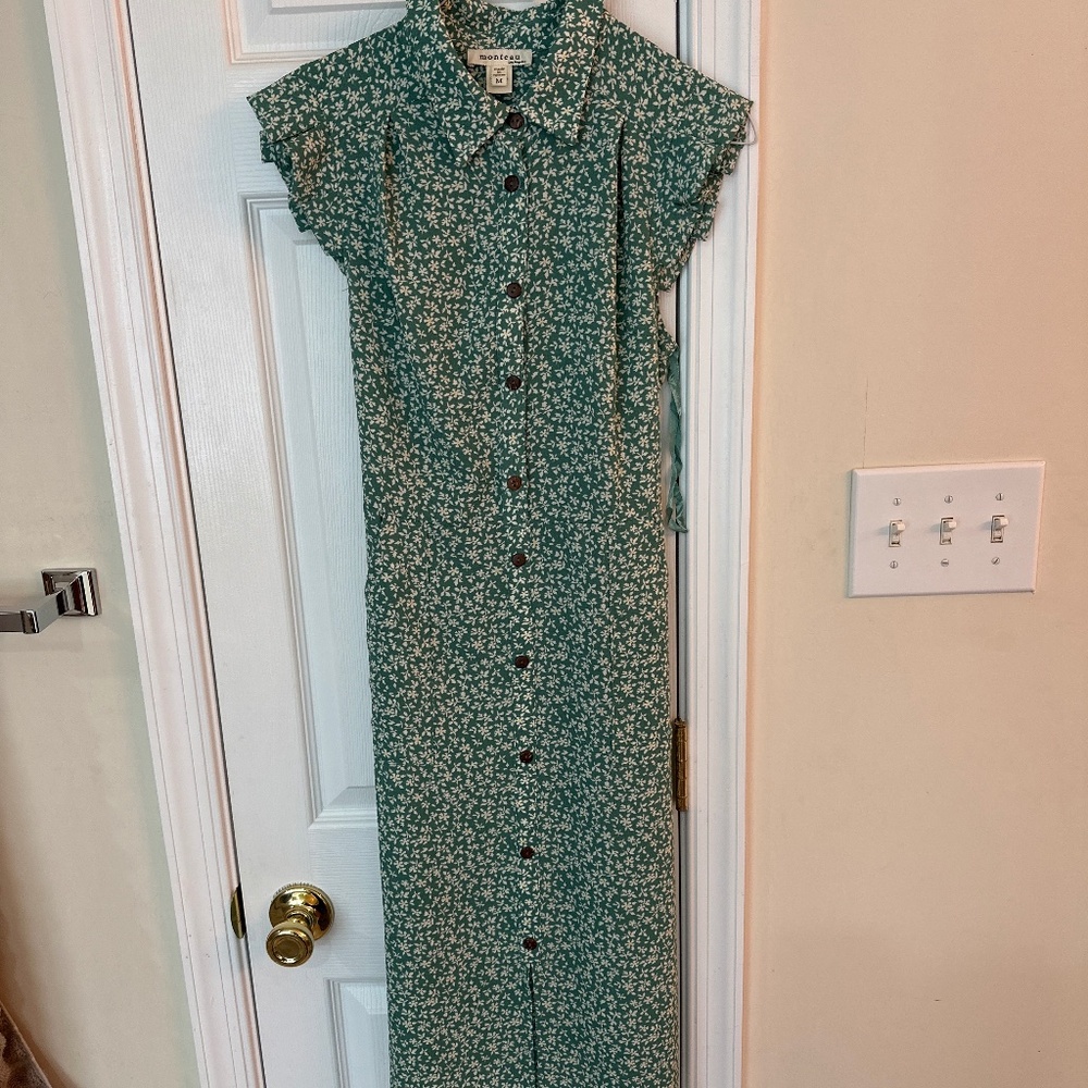Spring Green Floral Button Front Dress